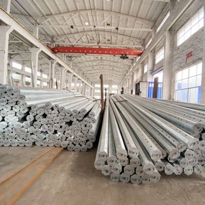 Bitüm Siyah Katran Boyalı Çelik Güç Uygulama direği 86 Mikron Sıcak Dip Galvanize