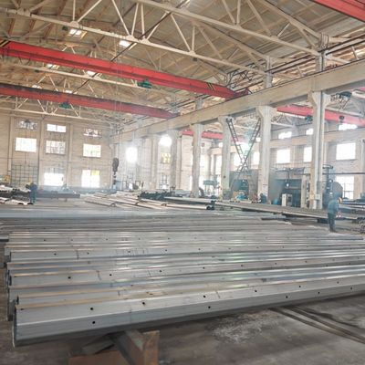 40FT 11.9M Elektrikli çelik direği 500KGF Q355 Galvanizli çelik direği