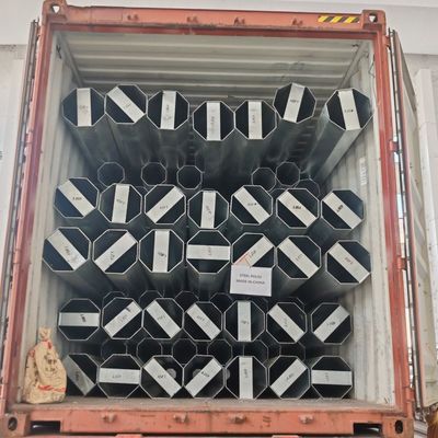 45FT 13.716M Slip Overlap Type 345Mpa 4.0mm 1000KGF Galvanised Steel Distribution Pole