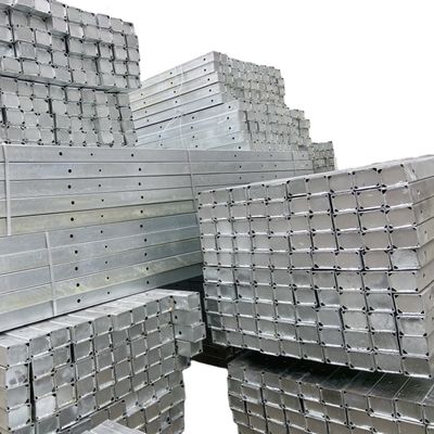 Hongxin Illumination Facilities 8FT/10FT Rectangular Galvanized Q235 Steel Cross Arms