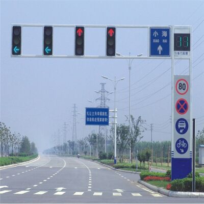 Tubular Steel Pole Street Lighting Pole Custom Traffic signal Light Pole