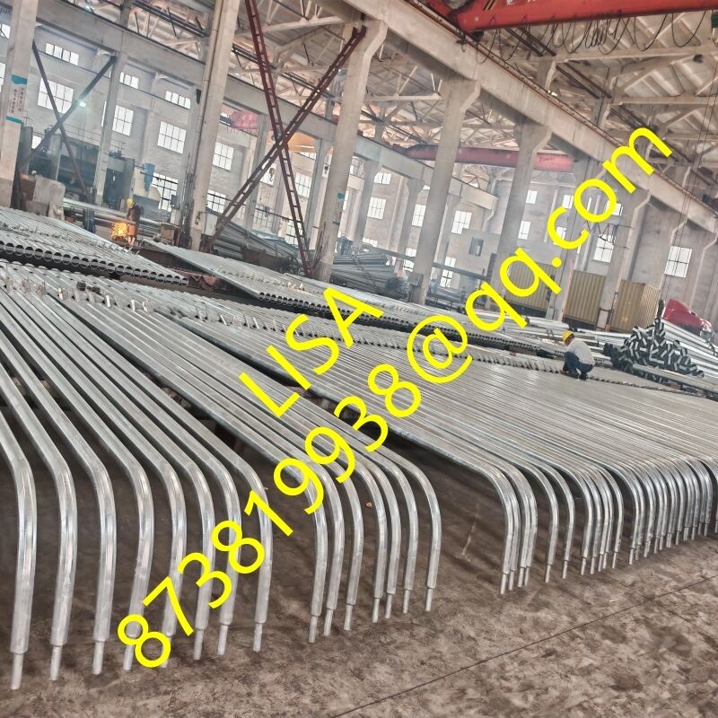 10M Octagonal Hot-dip Galvanized Q235B Steel Lighting Pole with Curved-end Single Arm